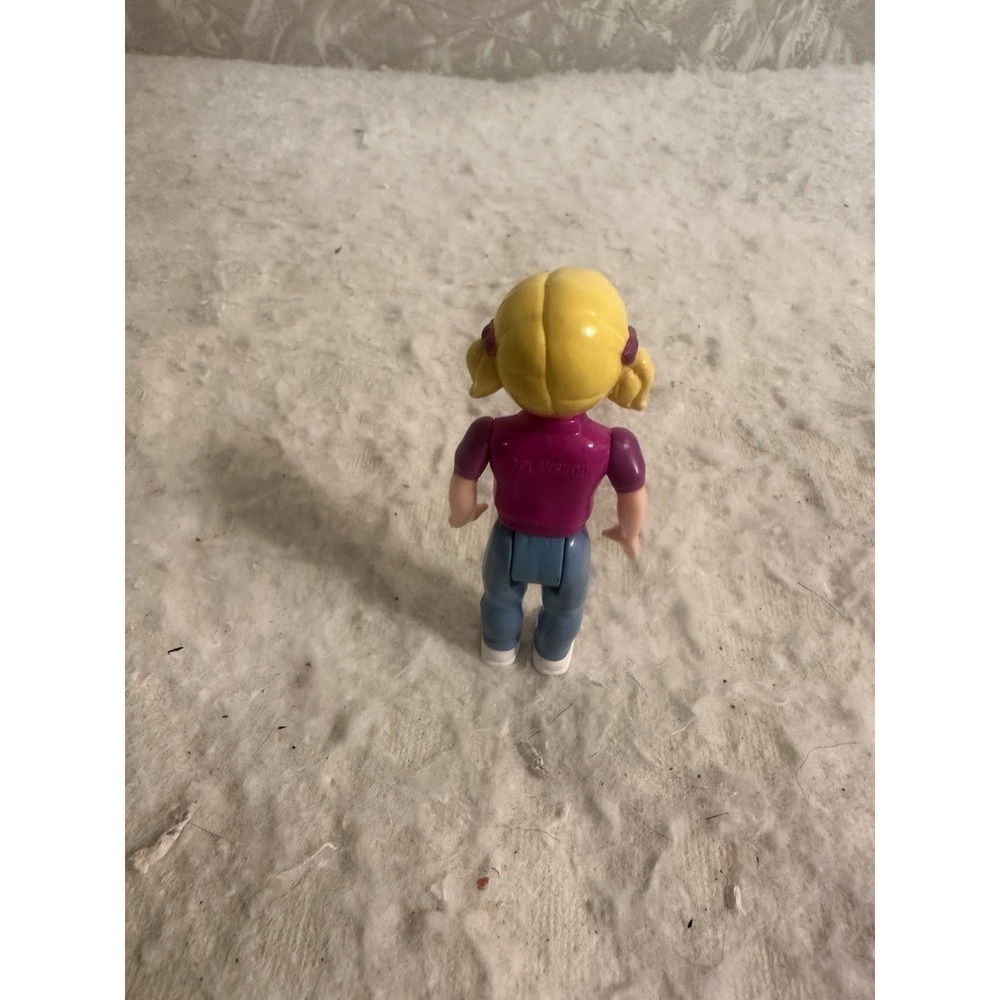 Playskool Dollhouse Blonde Girl Sister Pigtails Purple/Pink Shirt Blue Pants - Picture 2 of 3